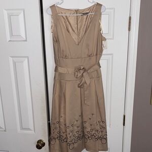 Elegant Tan Sleeveless Dress